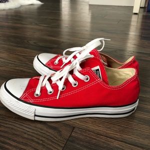 Red converse